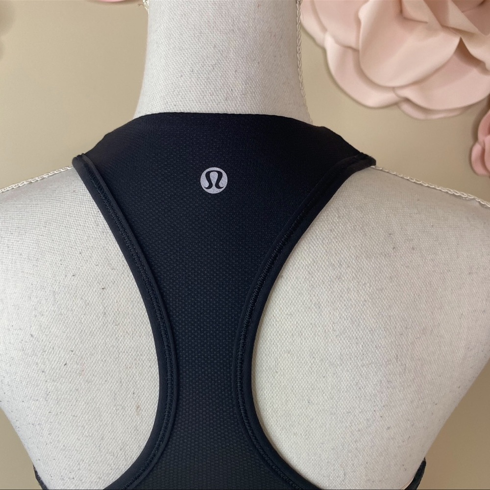 Lululemon racker back tank pink and blackโ - Picture 4 of 6